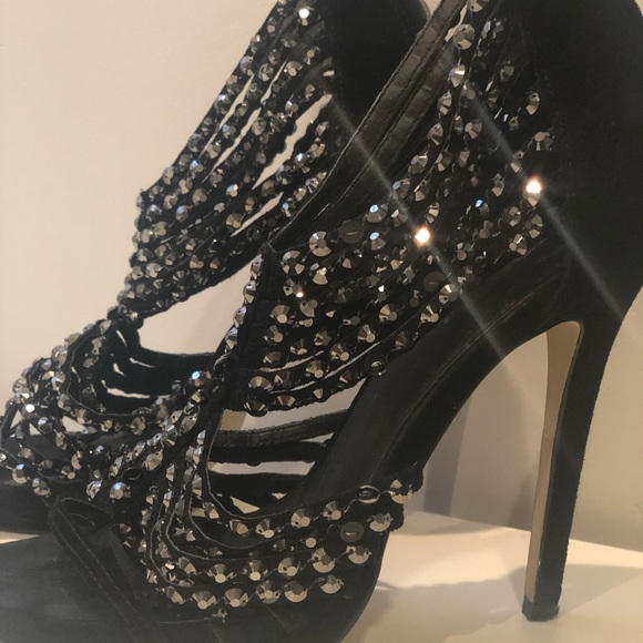 Black bedazzled formal heels - Picture 2 of 4